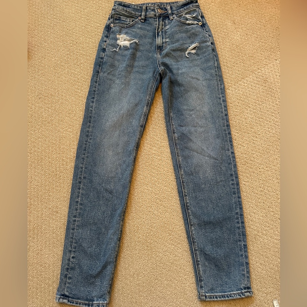 Women’s American Eagle Mom Straight Jean